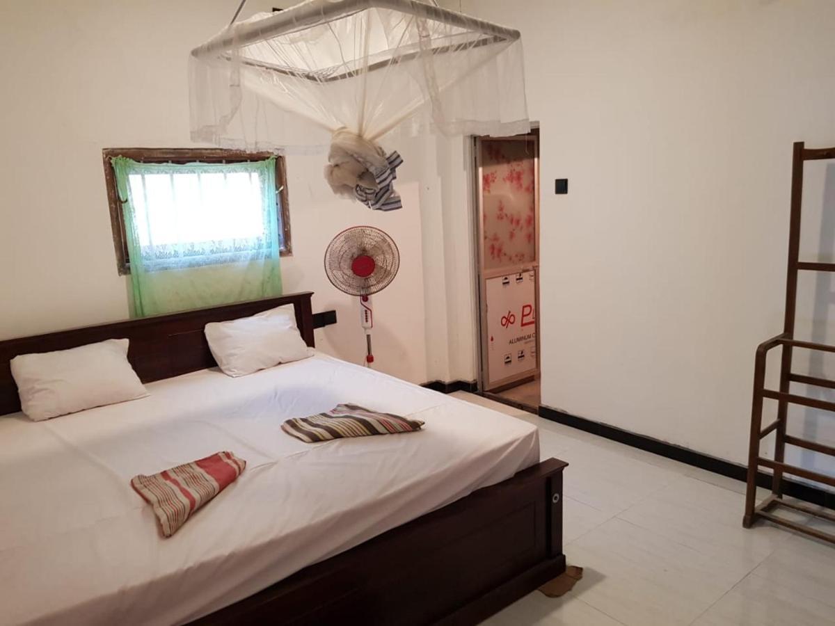 Jungle Reef Rest Hotel Mirissa Kültér fotó